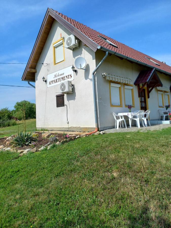 Helena apartman Cserszegtomaj Bagian luar foto